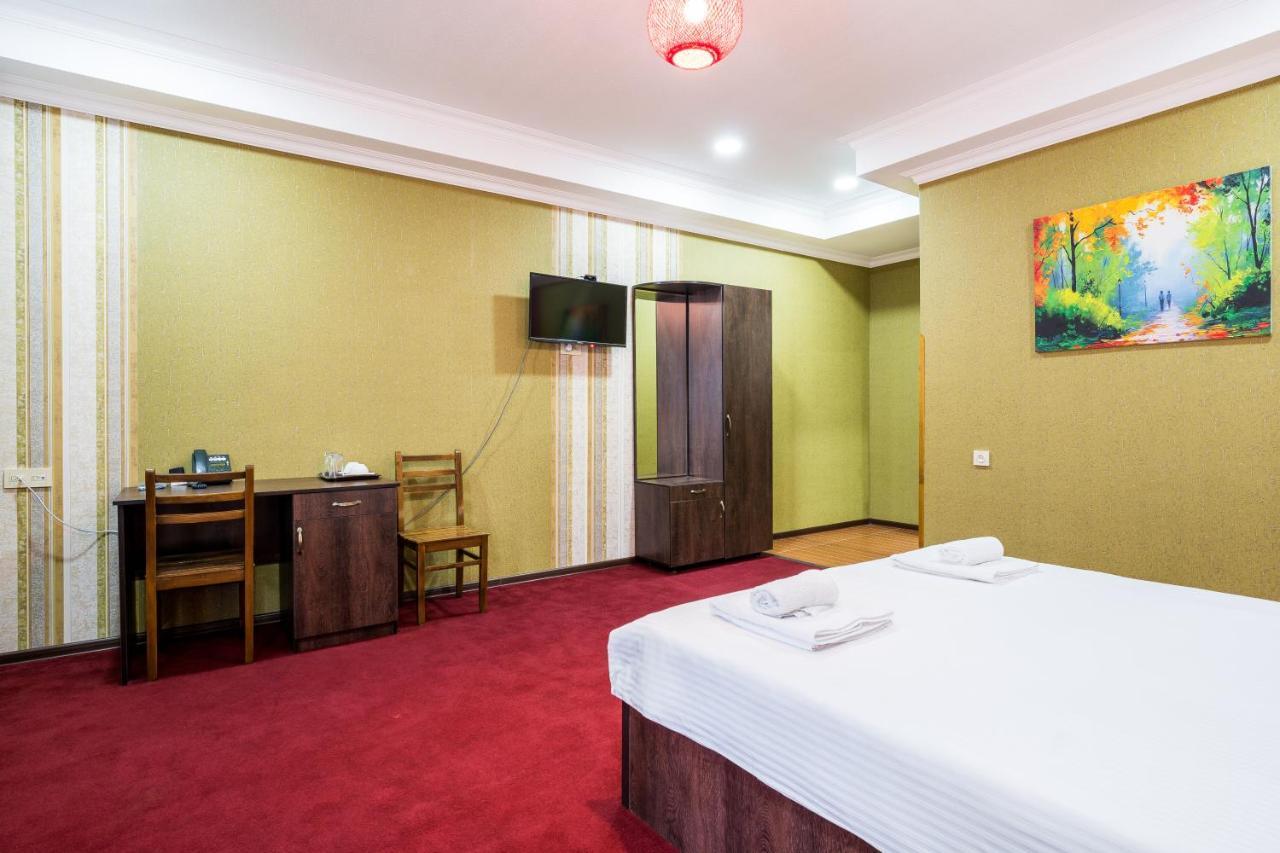 Hotel Georgian House Kutaisi Zewnętrze zdjęcie