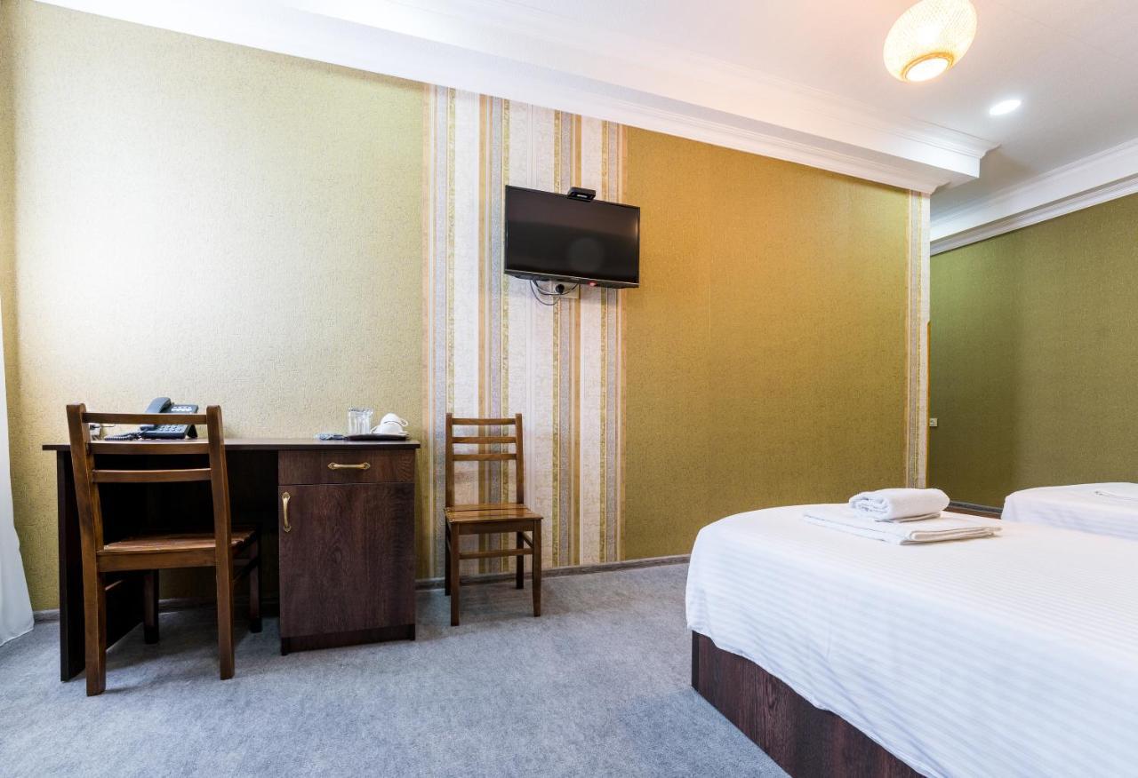 Hotel Georgian House Kutaisi Zewnętrze zdjęcie