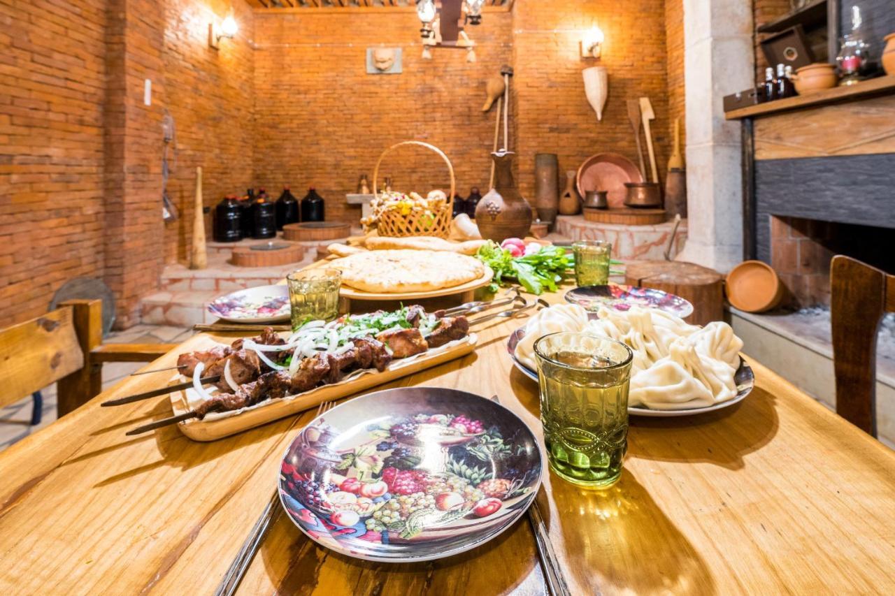 Hotel Georgian House Kutaisi Zewnętrze zdjęcie