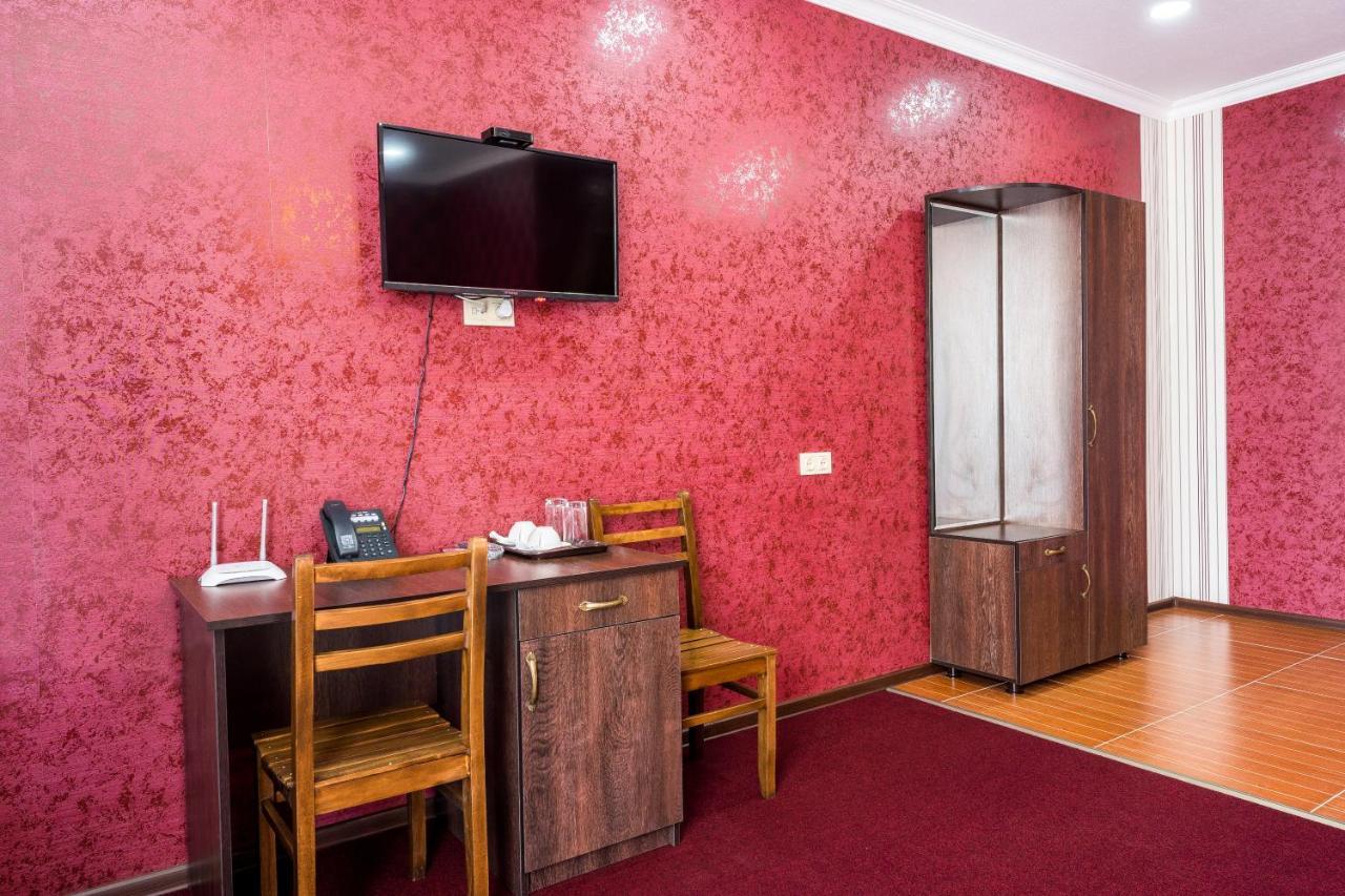 Hotel Georgian House Kutaisi Zewnętrze zdjęcie