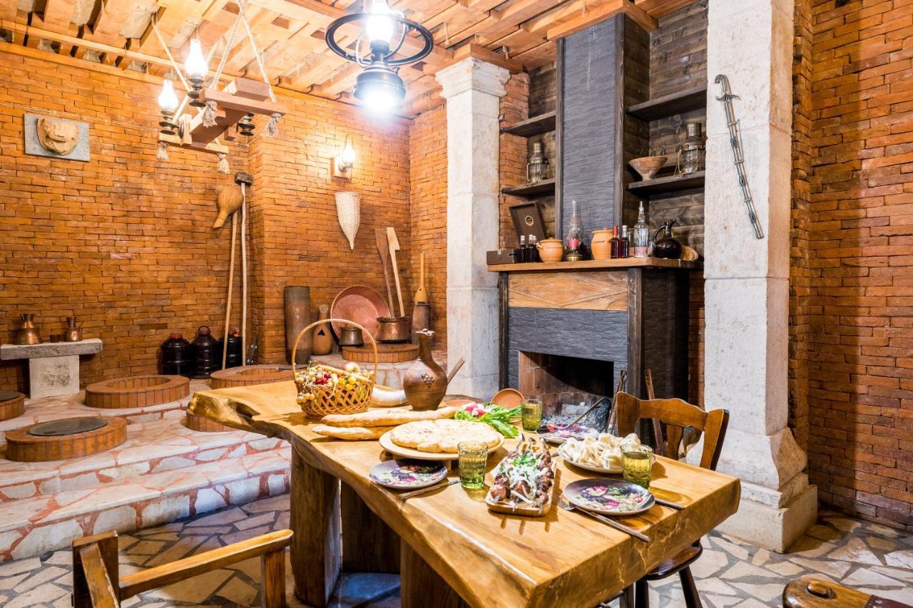 Hotel Georgian House Kutaisi Zewnętrze zdjęcie